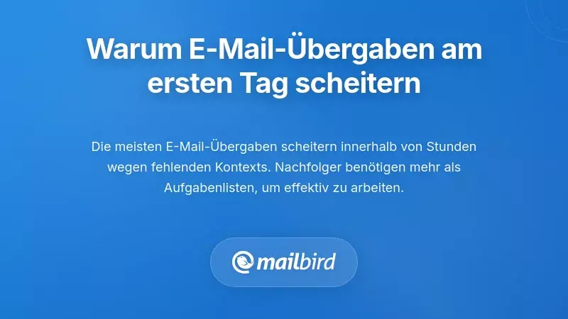 Fachperson überprüft überfüllten E-Mail-Posteingang und zeigt häufige Fehler bei der Übergabedokumentation