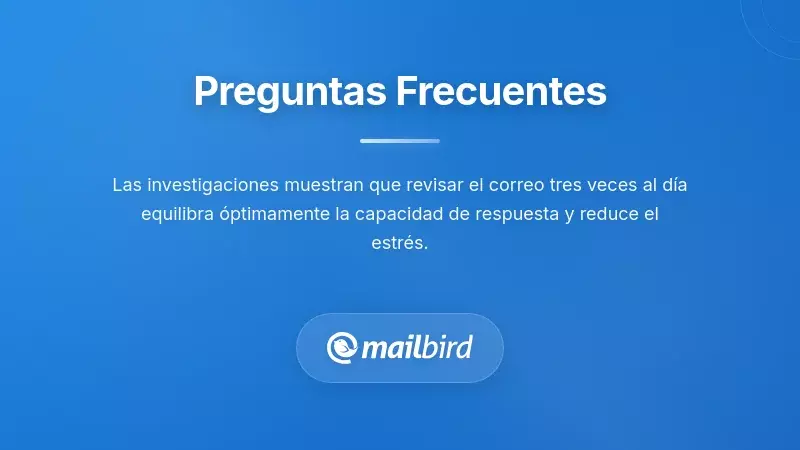 Persona revisando correo electr&oacute;nico seg&uacute;n un horario con un calendario que muestra tres bloques horarias diarias
