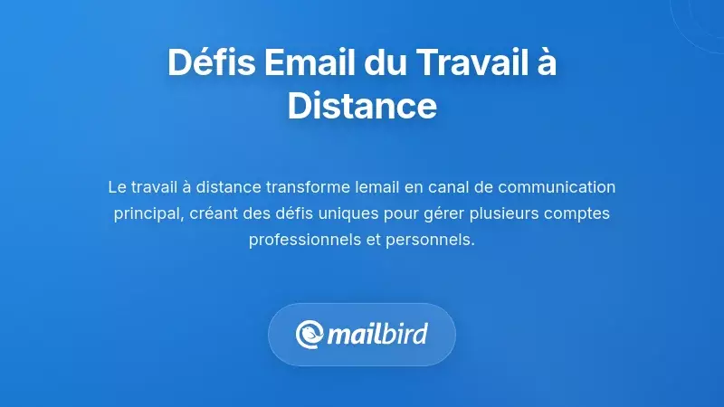 Travailleur &agrave; distance g&eacute;rant des communications e-mail s&eacute;curis&eacute;es sur son ordinateur portable dans un bureau &agrave; domicile