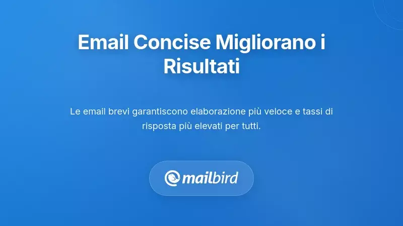 Professionista d'affari che riceve un'email concisa con una risposta positiva che mostra risultati migliorati nella comunicazione